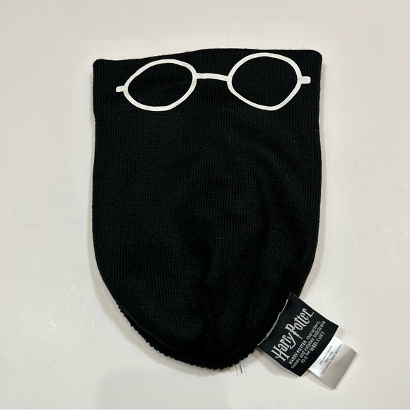 Harry Potter Glasses & Lightning Bolt Scar Knit Beanie - Picture 3 of 5